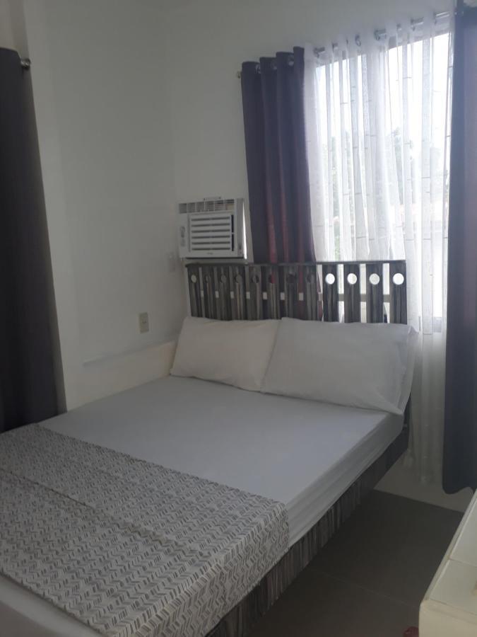 Gomez Guest House Tagbilaran-stad Buitenkant foto